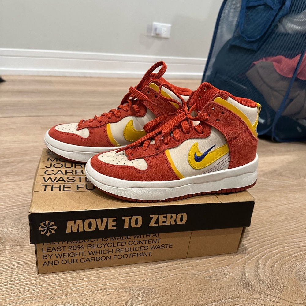 Nike Dunk High Up Dark Orange University